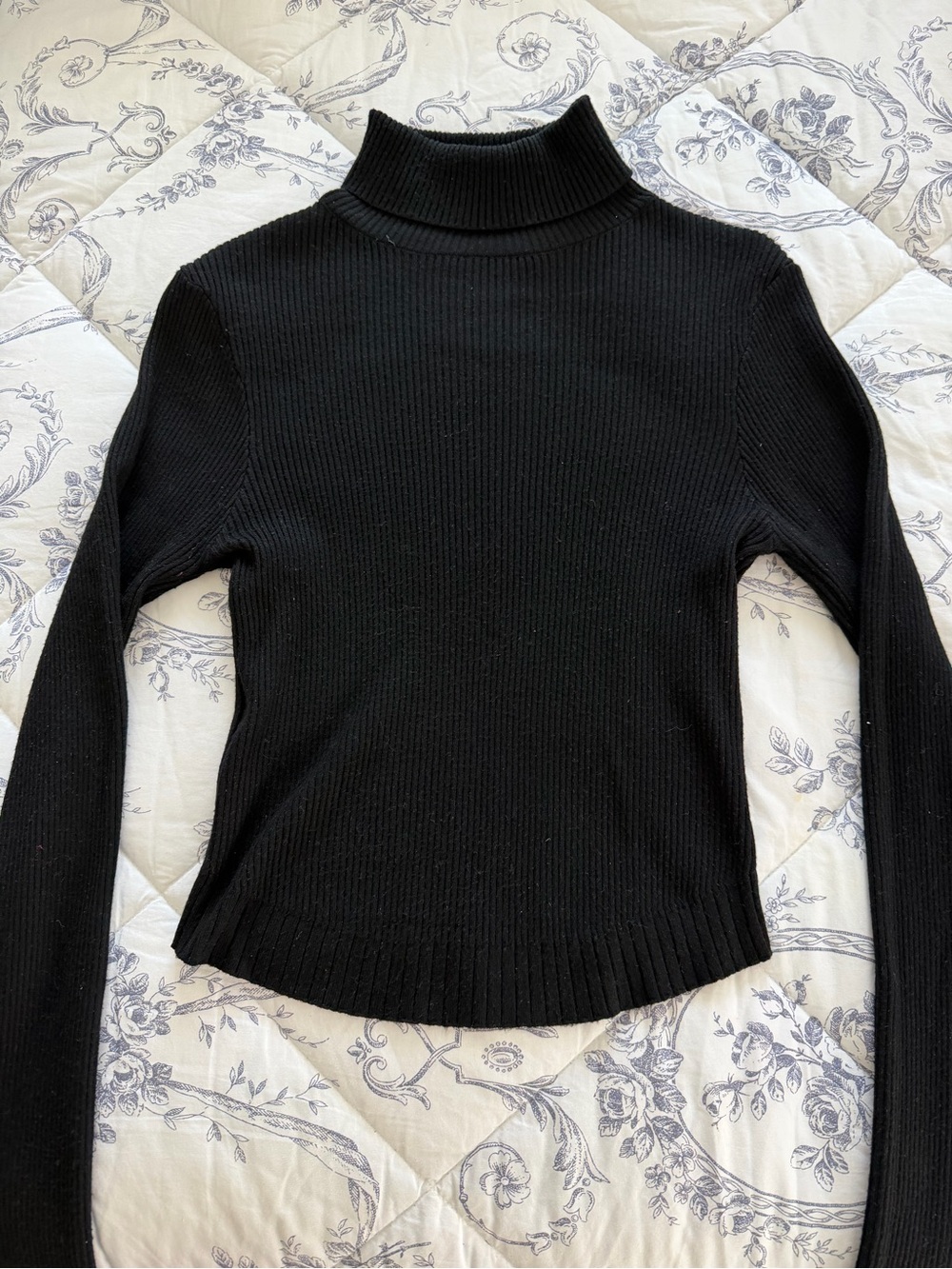 Black Ribbed Turtleneck Sweater (5)